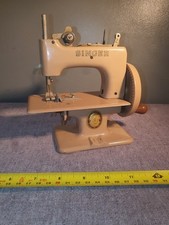 Vintage Singer Model 20