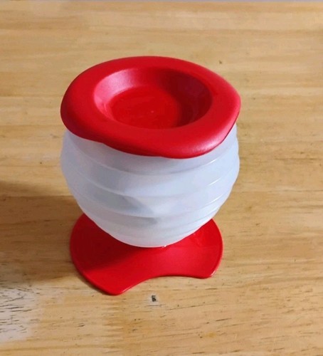 Tupperware squeeze red - it,