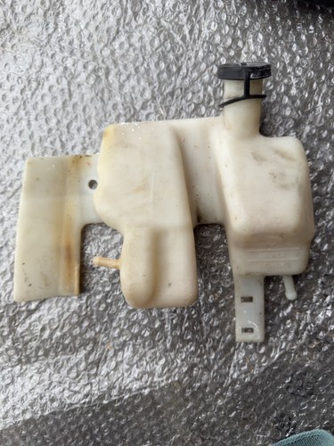 Vaschetta liquido radiatore