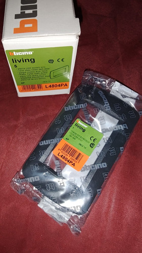 Placca living international - living,