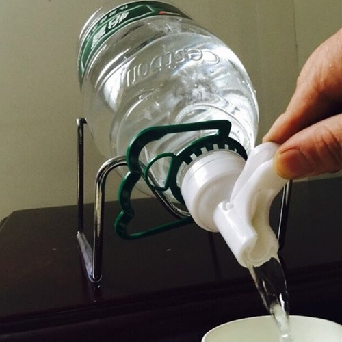 Rubinetto erogatore caraffa