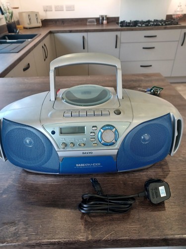 Boombox sanyo mcd z280l - boombox,