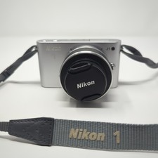 Nikon 1 J1 Mirrorless Digital