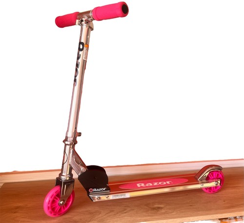 Brand new razor kick - razor, a2