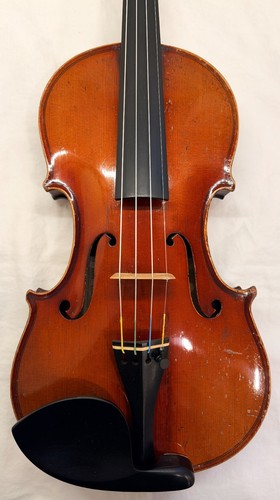 Beautiful old violin labeled - old,