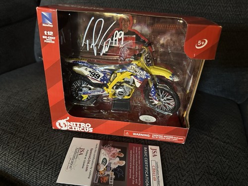 Modellino bici travis - travis, pastrana