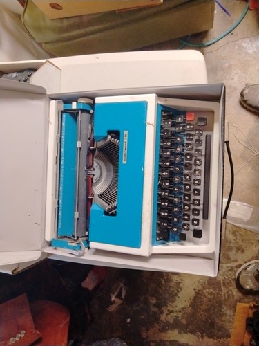 Macchina scrivere vintage - scrivere,