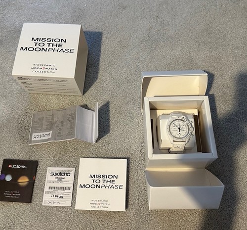 Omega swatch moonswatch - omega,