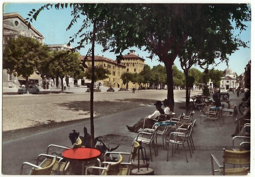 Mirandola modena piazza - modena,