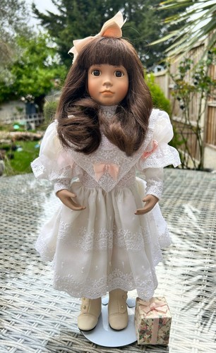 Bambola porcellana vintage
