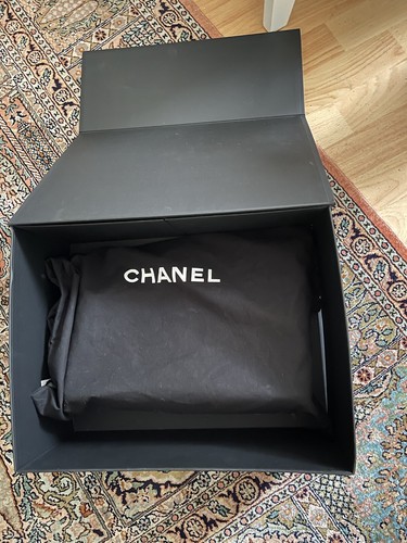 Chanel reissue maxi flap - 2.55,