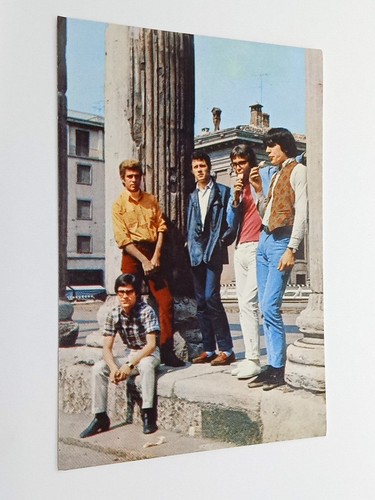 Cartolina cantanti ribelli - cantanti, i