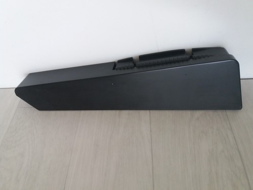 Roland side panel - side,