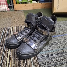 Giuseppe Zanotti Hardware