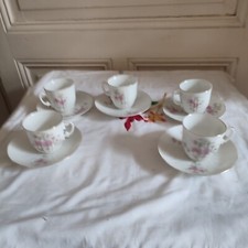 Suite Di Cinque Tazze Sotto