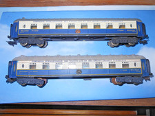 2 carrozze C.W.I.L. a carrelli della Pocher in scala HO