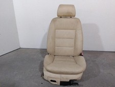 4764590 asiento delantero