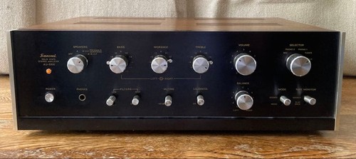 Amplificatore stereo integrato