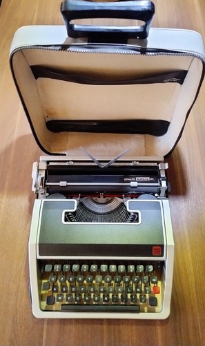 Macchina scrivere olivetti - scrivere,
