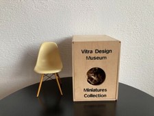 Vitra Miniatura Charles & Ray