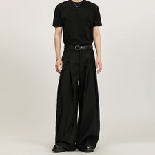 Pantaloni pieghettati gamba