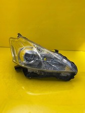 Toyota Prius Plus + 12-15 Faro