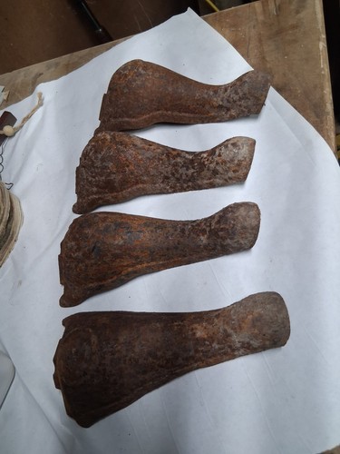 Set piedini per stufa a - set,