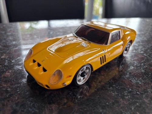Kyosho mini body - auto, scale