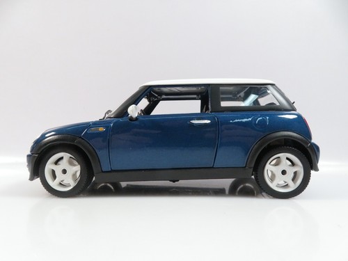 Bburago mini cooper - 1:24,