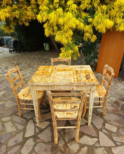 Tavolo sedie sassicaia - sedie,