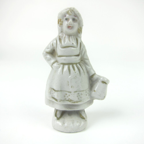 Statuina lattaia porcellana