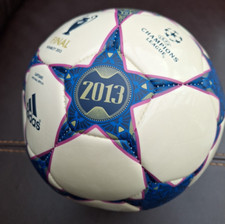 Calcio Adidas UEFA Champions