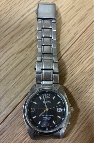 Orologio solare radiocomandato