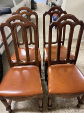 gruppo di 4 sedie in legno imbottite 