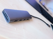 UGREEN 6-in-1 Hub USB-C in ALLuminio, HDMI 4K, 3 x USB 3.0, Lettore Schede SD/TF