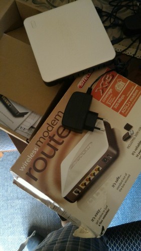 Sitecom gigabit modem router - d,