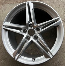 1 CERCHIO IN LEGA ORIGINALE 18" AUDI A4 8W 8W0601025HM 8x18 ET40 RUOTA LIBERA
