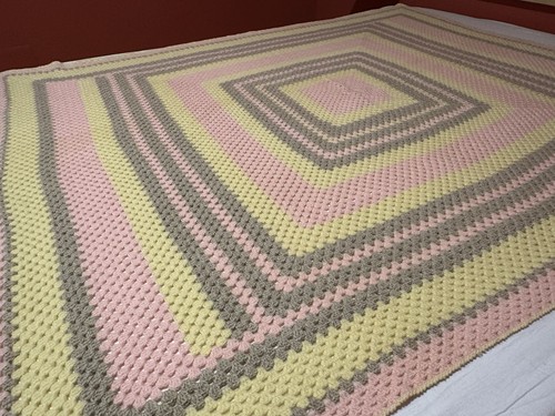 Coperte lana fatte a - di,