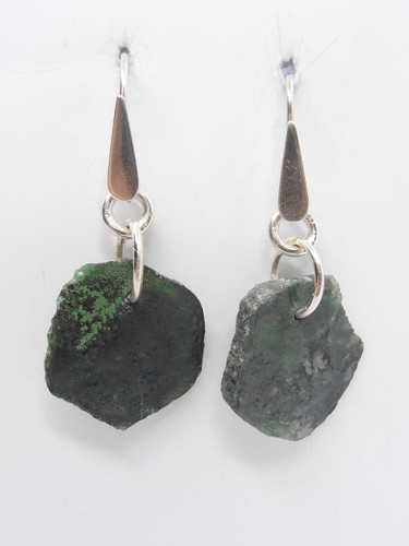 Orecchini pendenti con - , radice