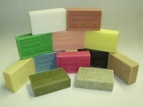 Ile aux parfums lot - l'ile,