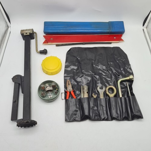 Fiat tool kit bag wheel - , wrench