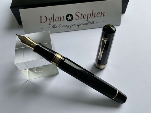 Omas 557 paragon black and - black,