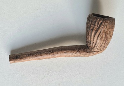 Pipa terracotta oggetto - in,