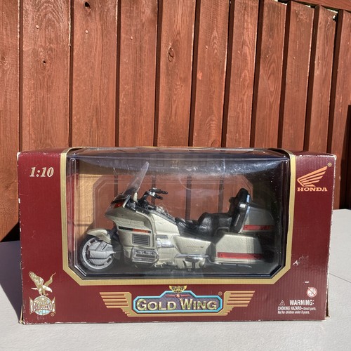 Road legends honda gold wing - road,