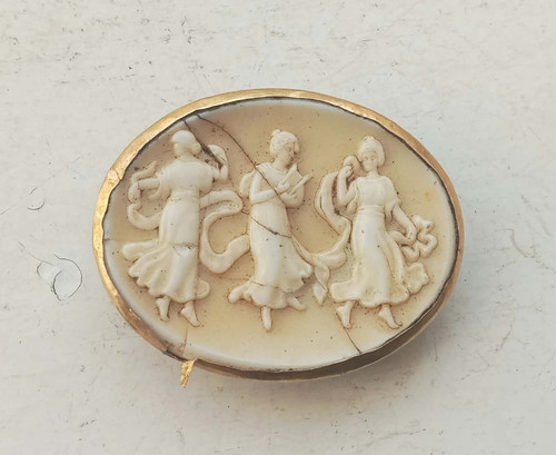 Antica spilla cammeo - , tre