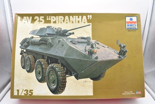 Modellino model kit montaggio