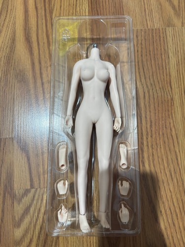 Figura femminile senza