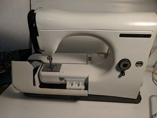 Macchina da cucire NECCHI