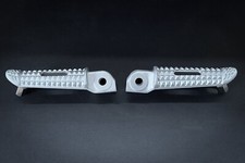 Piedini poggiapiedi anteriori