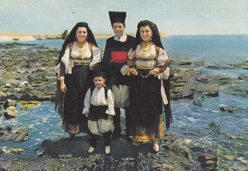 Costumi sardi dorgali ngl - costumi,